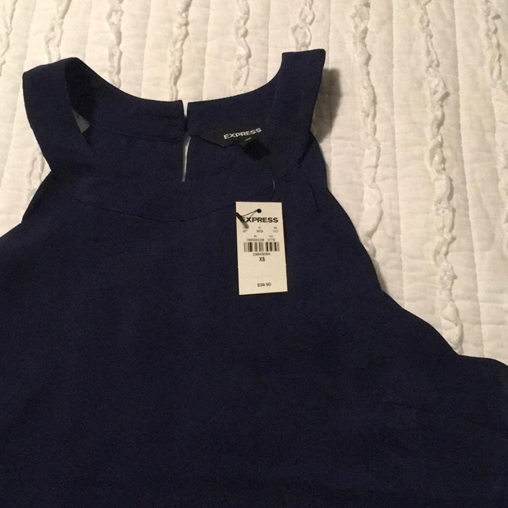 Express Halter Tank - Picture 2 of 3